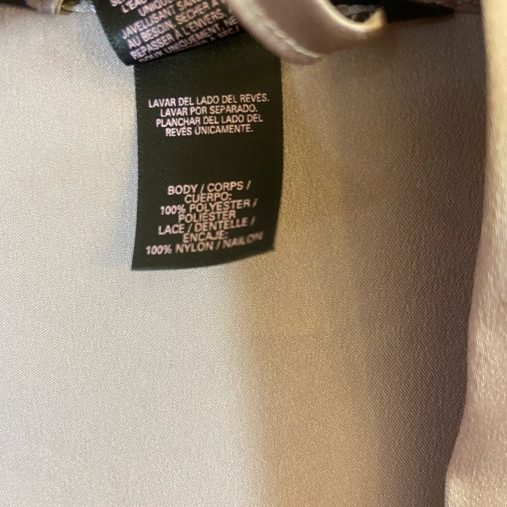 Victoria’s Secret Rose Pink Lace Detail Robe - Picture 11 of 15